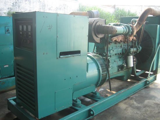 隆德租赁发电机- 发电机碳刷磨损的原因是什么