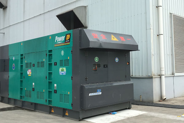 隆德燃油滤清器的更换流程是怎样的？