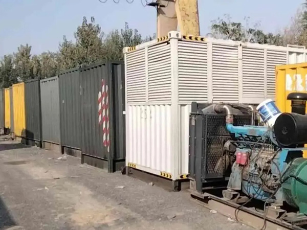 隆德200KW柴油发电机机组每小时油耗是多少？