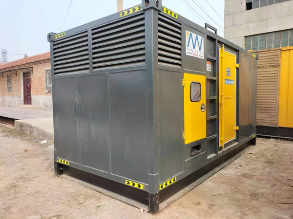 隆德进行柴油发电机组电瓶性能测试时，有哪些注意事项？